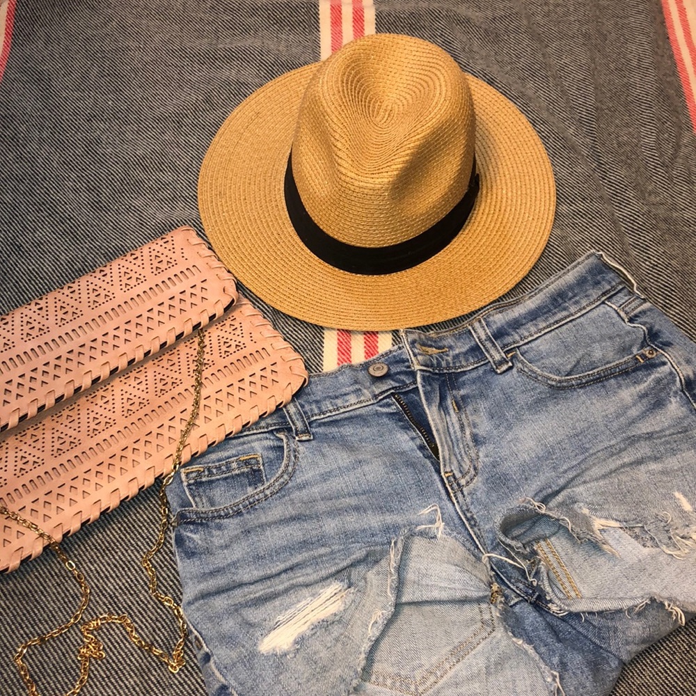 Adjustable straw hat